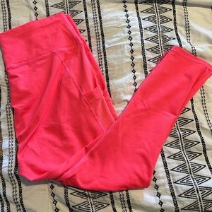 Fabletics Pocket Capri leggings size XL